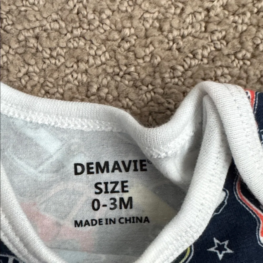 122 NIB DEMAVIE Baby Boy 3-pack Short Sleeve Organic Cotton Bodysuits - 0-3 Mo.‎